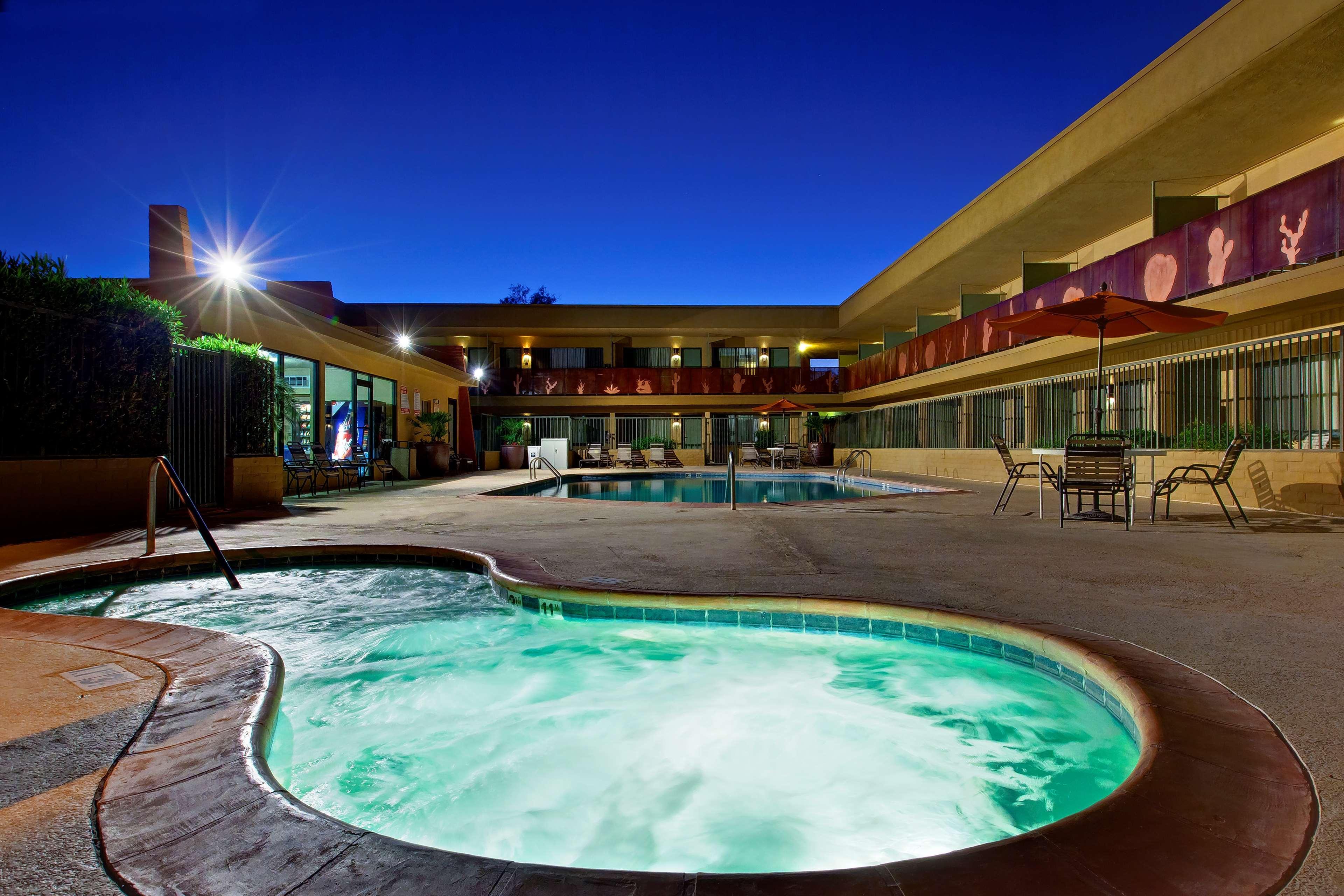 Best Western Royal Sun Inn & Suites Τούσον Εξωτερικό φωτογραφία