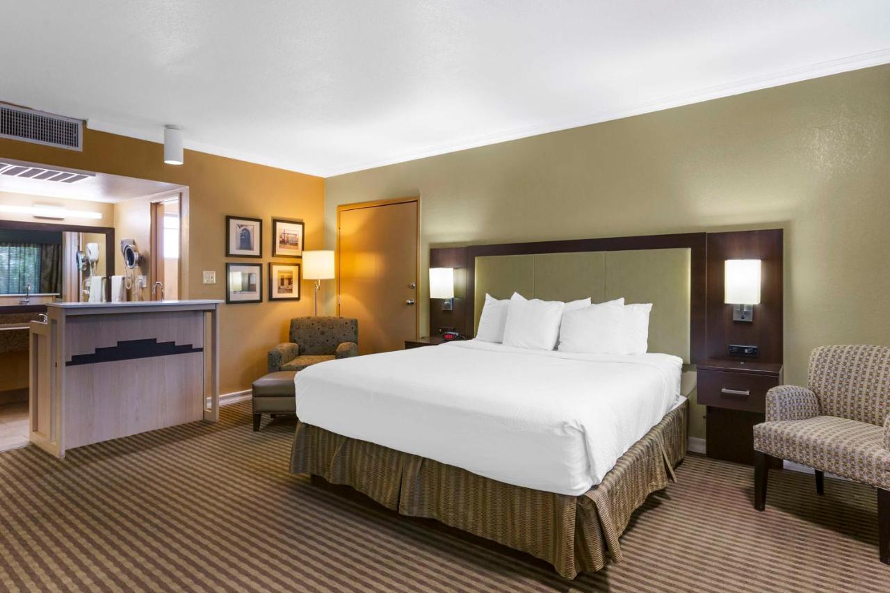 Best Western Royal Sun Inn & Suites Τούσον Εξωτερικό φωτογραφία