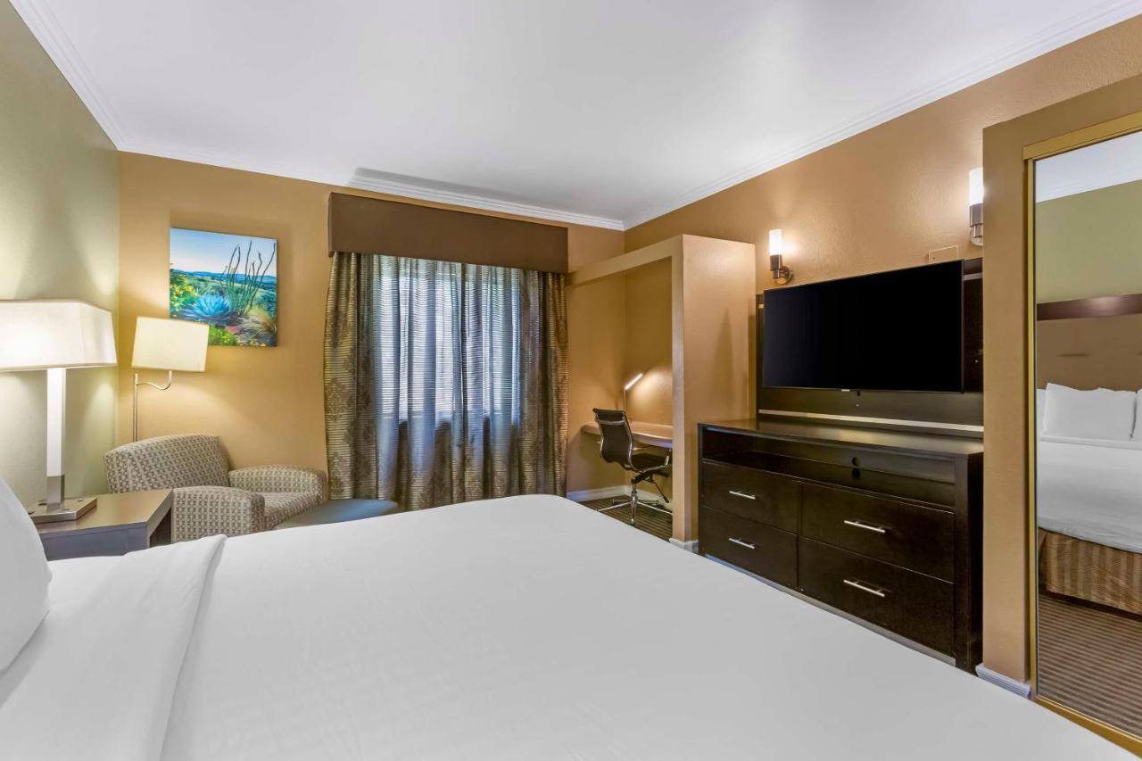 Best Western Royal Sun Inn & Suites Τούσον Εξωτερικό φωτογραφία